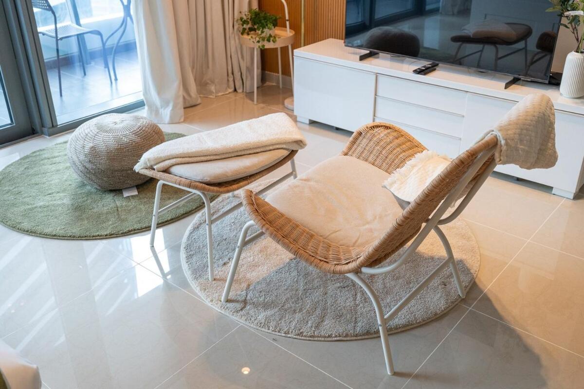 Welcoming Perfect For 2 In Marina